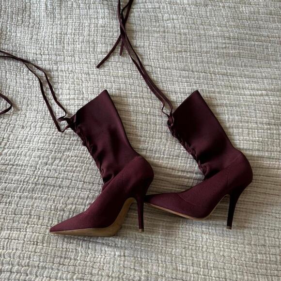 Yeezy burgundy ankle boots - Picture 1 of 4